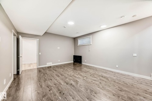 7719 Getty Wynd, Edmonton, AB - Indoor