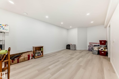 7719 Getty Wynd, Edmonton, AB - Indoor