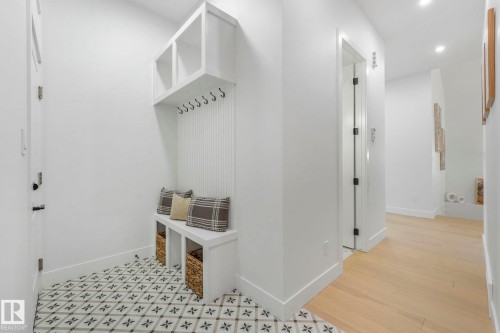 264 Falcon Crescent, Leduc, AB - Indoor Photo Showing Other Room