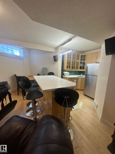 11524 14A Avenue, Edmonton, AB - Indoor