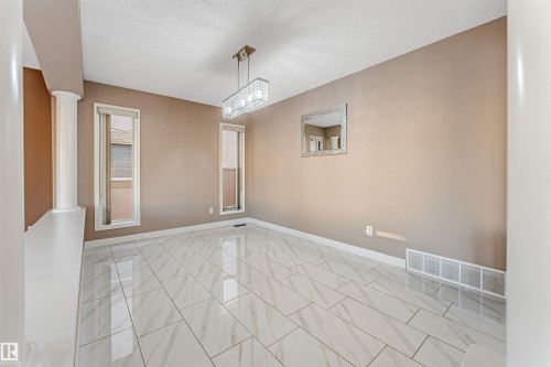 3331 26 Street, Edmonton, AB - Indoor Photo Showing Other Room