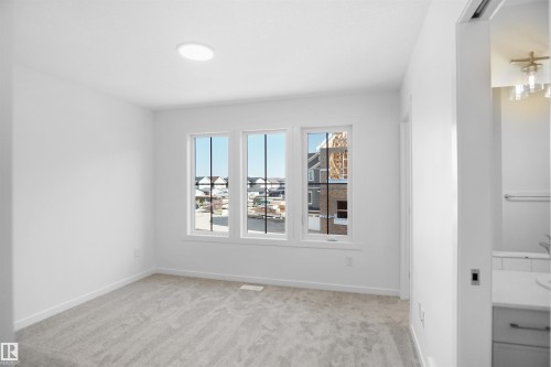 52 525 Secord Boulevard, Edmonton, AB - Indoor Photo Showing Other Room