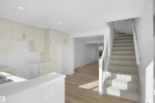 4354 Kinglet Drive, Edmonton, AB - Indoor Photo Showing Kitchen