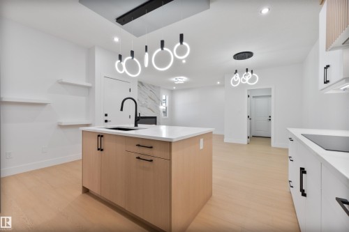 215 Falcon Crescent, Leduc, AB - Indoor Photo Showing Kitchen