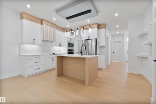 215 Falcon Crescent, Leduc, AB - Indoor Photo Showing Kitchen