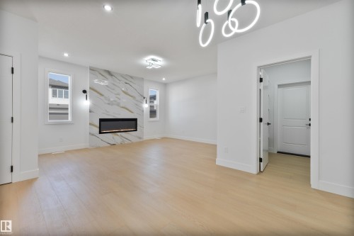 215 Falcon Crescent, Leduc, AB - Indoor