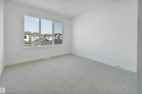 215 Falcon Crescent, Leduc, AB - Indoor Photo Showing Other Room