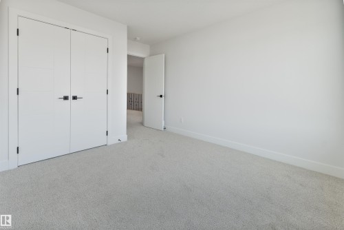 215 Falcon Crescent, Leduc, AB - Indoor Photo Showing Other Room