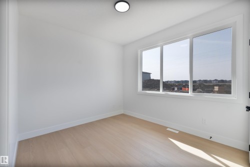 215 Falcon Crescent, Leduc, AB - Indoor Photo Showing Other Room