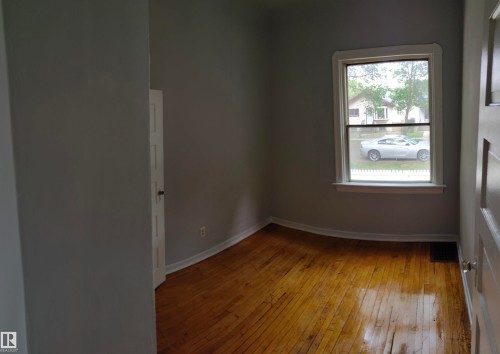 Main Floor - 11320 89 Street, Edmonton, AB - Indoor Photo Showing Other Room