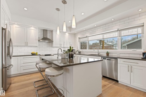Edmonton, AB - Indoor Photo Showing Kitchen With Upgraded Kitchen