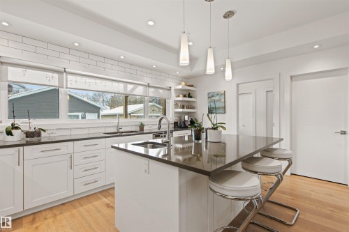 Edmonton, AB - Indoor Photo Showing Kitchen With Upgraded Kitchen