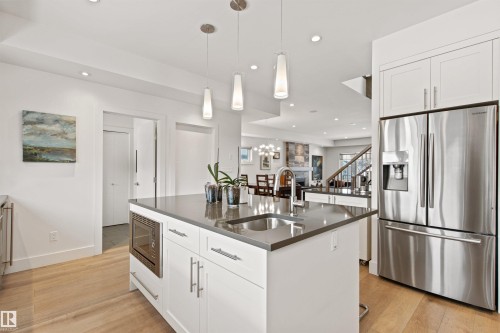 Edmonton, AB - Indoor Photo Showing Kitchen With Upgraded Kitchen