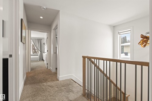 Edmonton, AB - Indoor Photo Showing Other Room