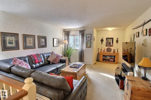 1035 109 Street, Edmonton, AB - Indoor Photo Showing Living Room