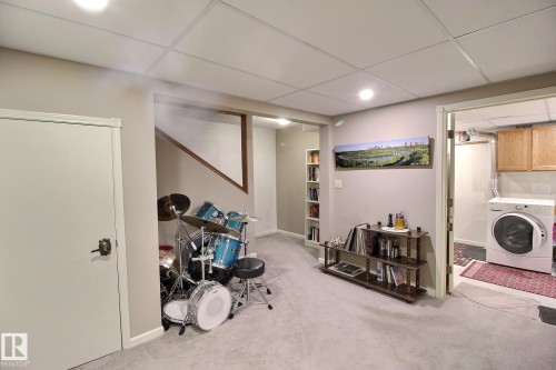 1035 109 Street, Edmonton, AB - Indoor Photo Showing Laundry Room