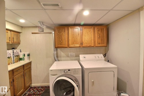 1035 109 Street, Edmonton, AB - Indoor Photo Showing Laundry Room