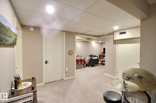 1035 109 Street, Edmonton, AB - Indoor