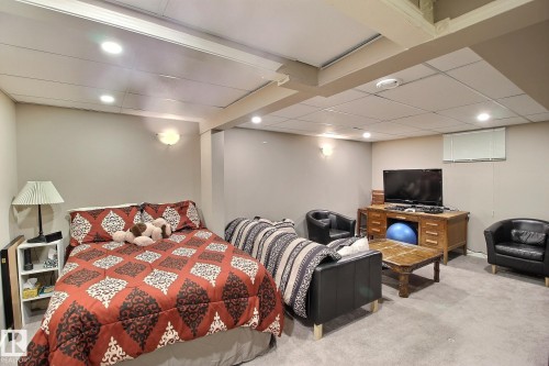 1035 109 Street, Edmonton, AB - Indoor Photo Showing Other Room