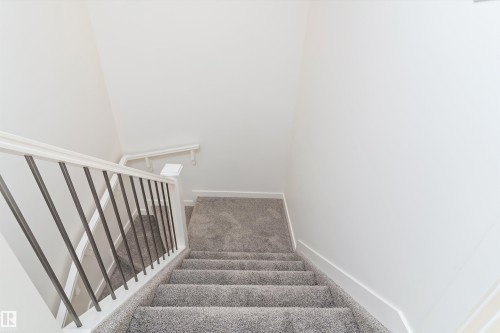 8520 183 Avenue, Edmonton, AB - Indoor Photo Showing Other Room