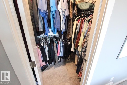 2652 Maple Way, Edmonton, AB - Indoor With Storage