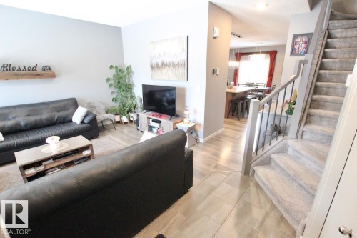 2652 Maple Way, Edmonton, AB - Indoor