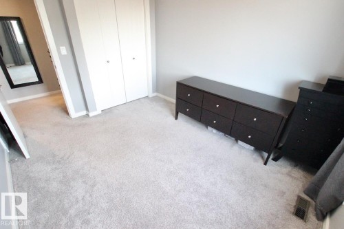 2652 Maple Way, Edmonton, AB - Indoor