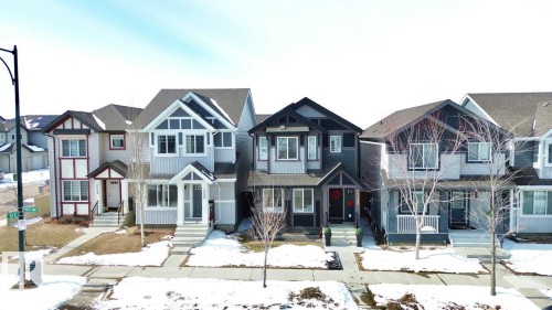 2652 Maple Way, Edmonton, AB - Outdoor With Facade