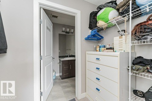 20 2004 Trumpeter Way, Edmonton, AB - Indoor