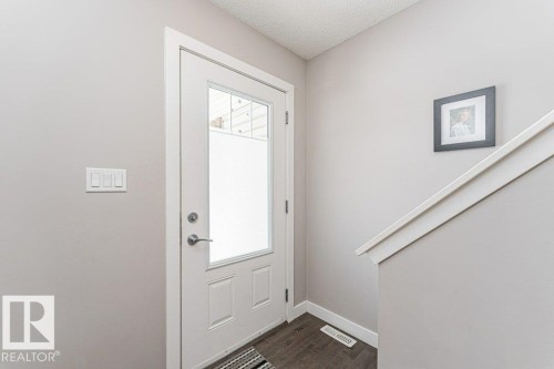 20 2004 Trumpeter Way, Edmonton, AB - Indoor Photo Showing Other Room