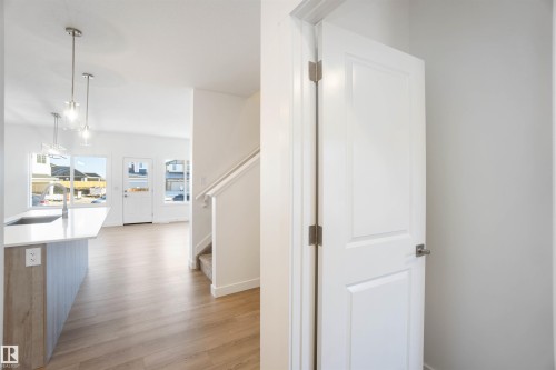 5035 Cawsey Link, Edmonton, AB - Indoor