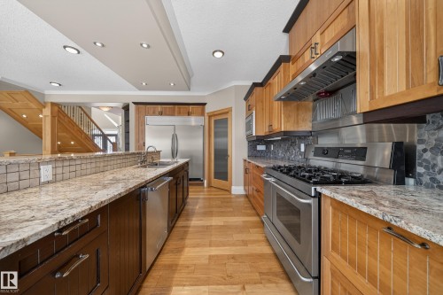 27 Kingdom Place, Leduc, AB - Indoor Photo Showing Kitchen