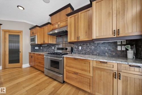 27 Kingdom Place, Leduc, AB - Indoor Photo Showing Kitchen