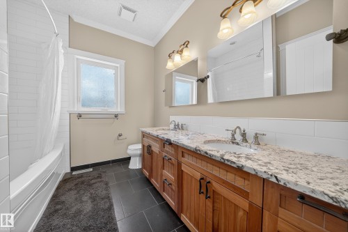 27 Kingdom Place, Leduc, AB - Indoor Photo Showing Bathroom