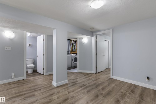 11924 141 Street, Edmonton, AB - Indoor