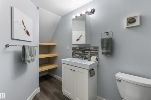 11924 141 Street, Edmonton, AB - Indoor Photo Showing Bathroom