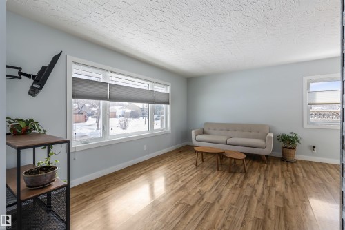 11924 141 Street, Edmonton, AB - Indoor Photo Showing Other Room