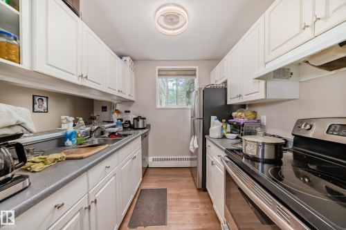 101 17467 98A Avenue, Edmonton, AB - Indoor Photo Showing Kitchen