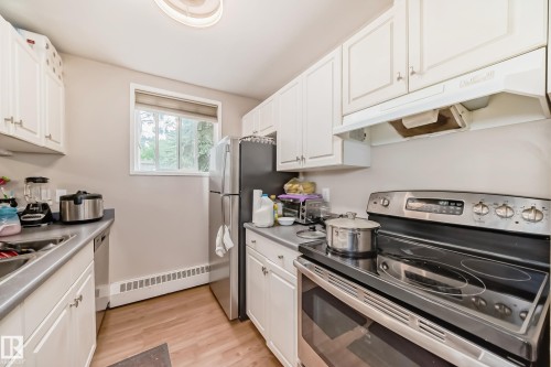 101 17467 98A Avenue, Edmonton, AB - Indoor Photo Showing Kitchen