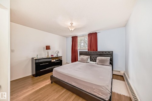 101 17467 98A Avenue, Edmonton, AB - Indoor Photo Showing Bedroom