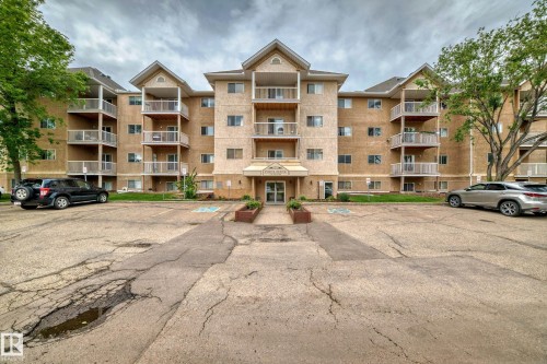 101 17467 98A Avenue  Edmonton, AB T5T 6E9