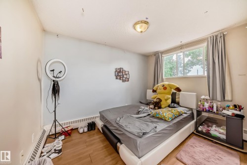 101 17467 98A Avenue, Edmonton, AB - Indoor Photo Showing Bedroom