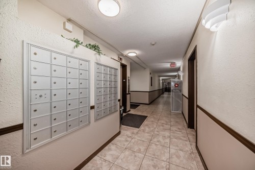 101 17467 98A Avenue, Edmonton, AB - Indoor Photo Showing Other Room