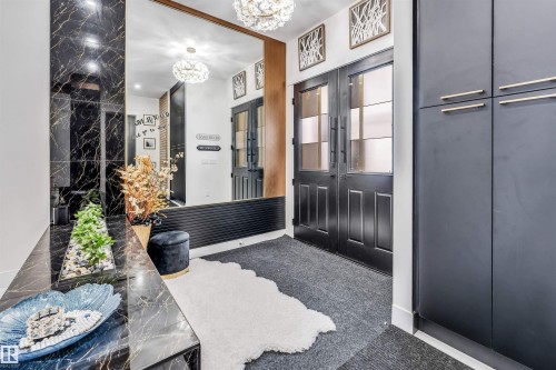 2123 18 Avenue, Edmonton, AB - Indoor Photo Showing Other Room