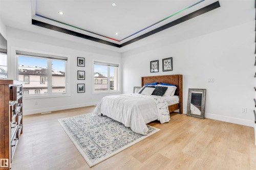 2123 18 Avenue, Edmonton, AB - Indoor Photo Showing Bedroom