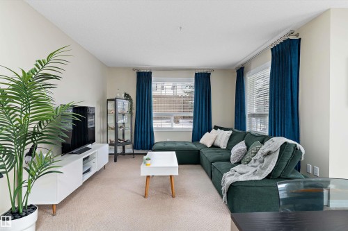 3118 9351 Simpson Drive, Edmonton, AB - Indoor Photo Showing Living Room