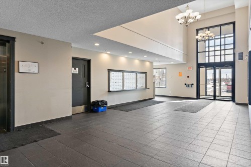 3118 9351 Simpson Drive, Edmonton, AB - Indoor Photo Showing Other Room