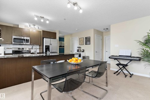 3118 9351 Simpson Drive, Edmonton, AB - Indoor Photo Showing Other Room