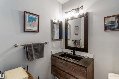 329 17447 98A Avenue, Edmonton, AB - Indoor Photo Showing Bathroom