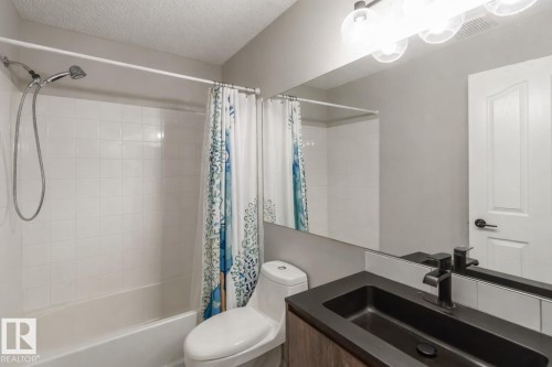329 17447 98A Avenue, Edmonton, AB - Indoor Photo Showing Bathroom